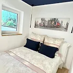 Scandi Apartment Mit Terrasse Und Parkplatz