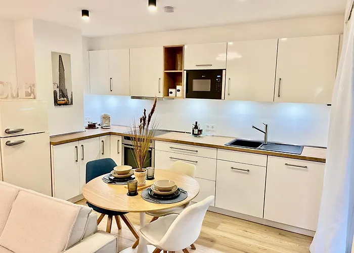Scandi Apartment Mit Terrasse Und Parkplatz